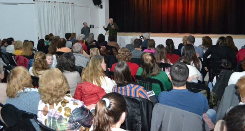 COMENZO JULIO TEATRAL CON ESCENARIO NUEVO