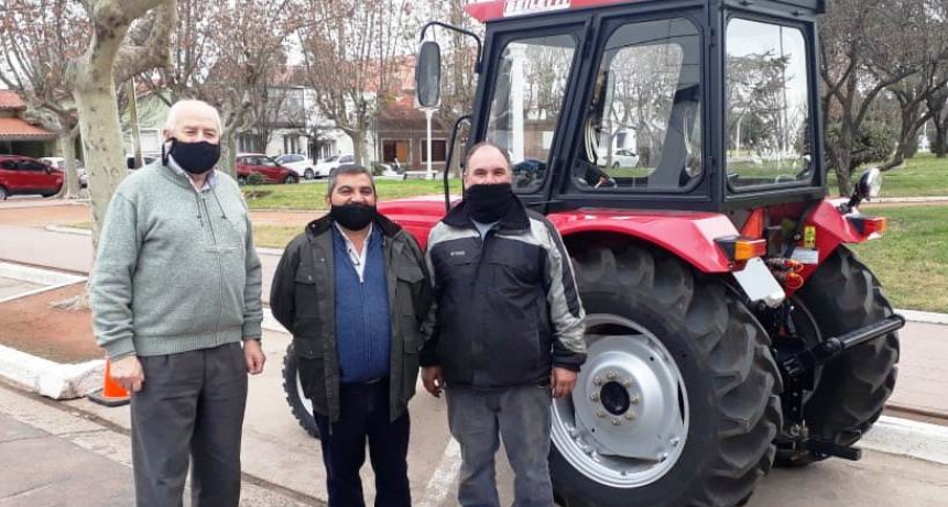 SE REALIZÓ LA COMPRA DE UN NUEVO TRACTOR