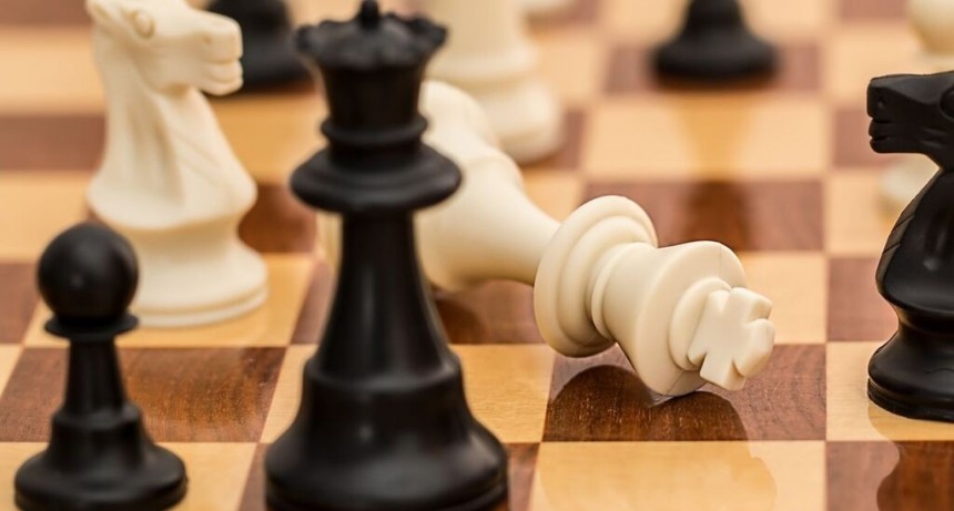 CONTINÚAN LOS TORNEOS DE AJEDREZ DE LA SUBDIRECCIÓN DE DEPORTES