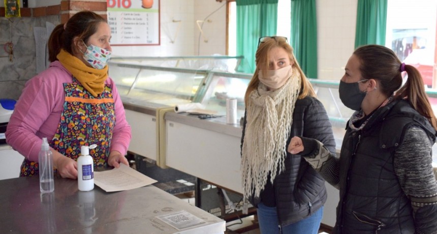 MEDIO AMBIENTE Y LA OFICINA DE COMERCIO RECORDARON A LOS COMERCIANTES EL DÍA INTERNACIONAL LIBRE DE BOLSAS DE PLÁSTICO