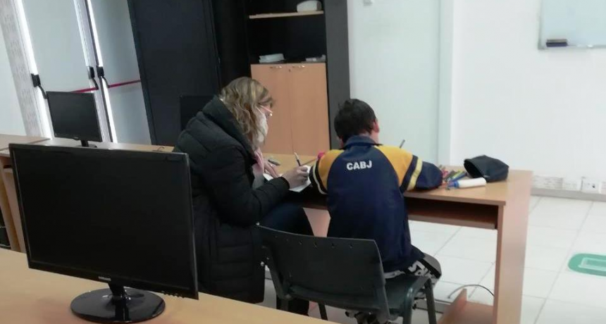 ALUMNOS Y DOCENTES DEL DISTRITO TRABAJAN EN LAS INSTALACIONES DEL PUNTO DIGITAL