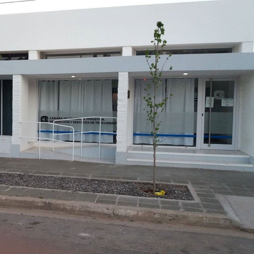 LA CÁMARA DE COMERCIO REABRIÓ SUS PUERTAS