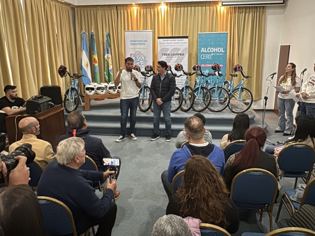 EL MINISTERIO DE TRANSPORTE PROVINCIAL VISITÓ TRES LOMAS