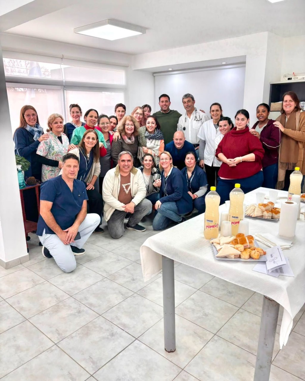 Reconocimiento a la Dra. Alicia Alfonso tras 47 a&ntilde;os de servicio en el Hospital Municipal