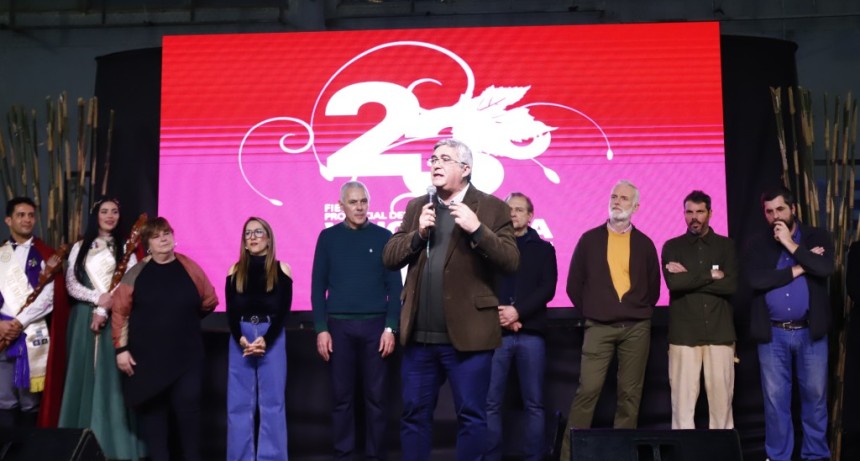 Javier Rodr&iacute;guez encabez&oacute; la apertura de la 23&deg; Fiesta Provincial del Vino de la Costa en Berisso