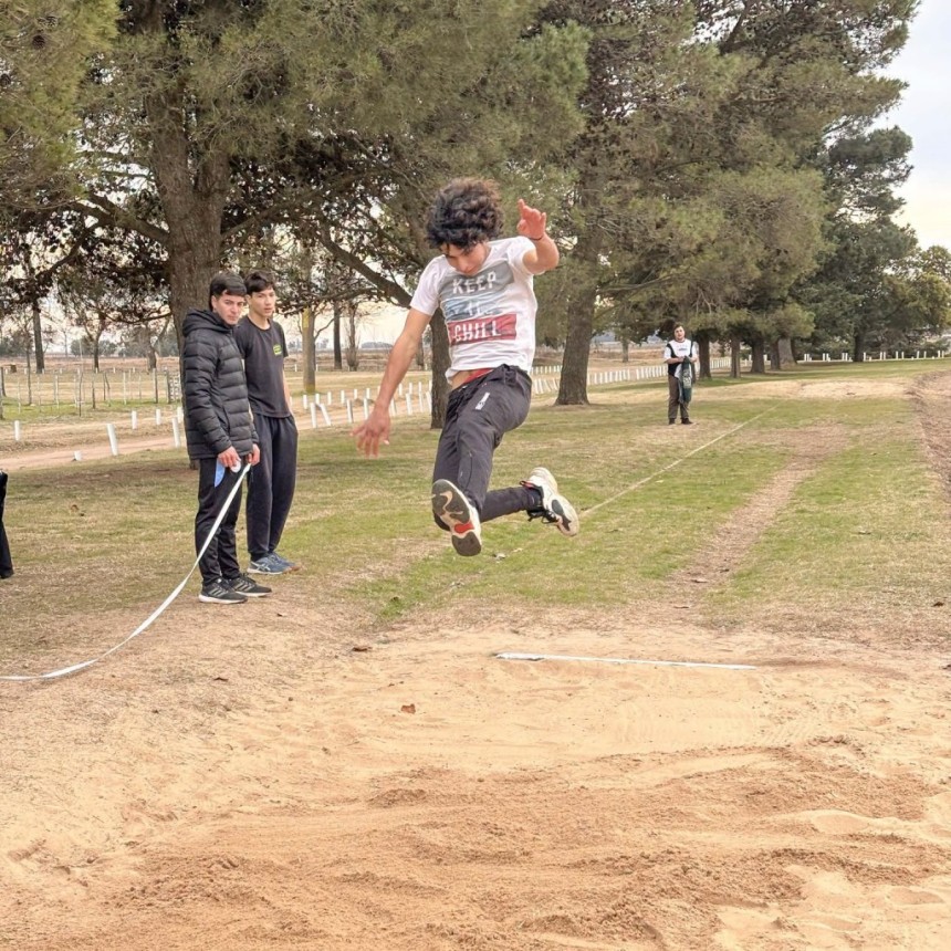 Distrital de atletismo en Juegos Bonaerenses 2026