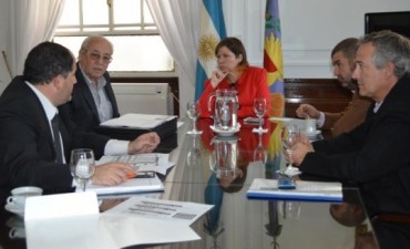 EL INTENDENTE SE REUNIÓ CON LA MINISTRA DE ECONOMÍA DE LA PROVINCIA