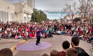 MÁS DE SETECIENTAS PERSONAS DISFRUTARON DEL CHOCOLATE CULTURA 