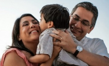 SE BRINDARÁ UNA CHARLA INFORMATIVA SOBRE ADOPCIÓN