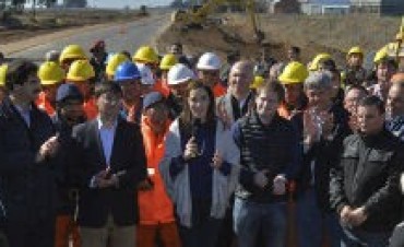 VIDAL ANUNCIO EN DAIREAUX OBRAS VIALES PARA LA PROVINCIA