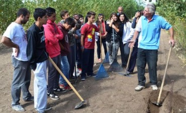 IMPULSAN FORMACION DE COOPERATIVA HORTICOLA EN TRES LOMAS