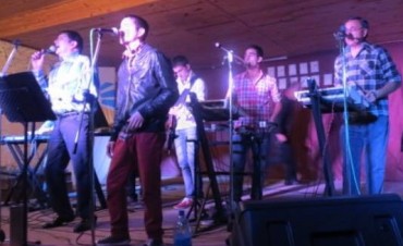 GRAN CENA SHOW EN EL CLUB ALUMNI POR SU 65º ANIVERSARIO