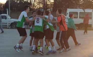 HANDBOL CADETES - TRES LOMAS SE CLASIFICO CAMPEON DE ABSOBA