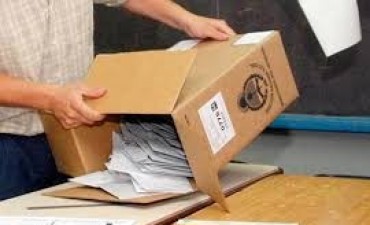 RAPIDO RECUENTO EN TRES LOMAS. A LAS 20 HORAS SE CONFIRMO LA VICTORIA DE UNIDAD CIUDADANA