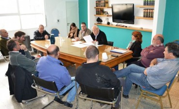 EL INTENDENTE ÁLVAREZ SE REUNIÓ CON REPRESENTANTES DE LA RURAL