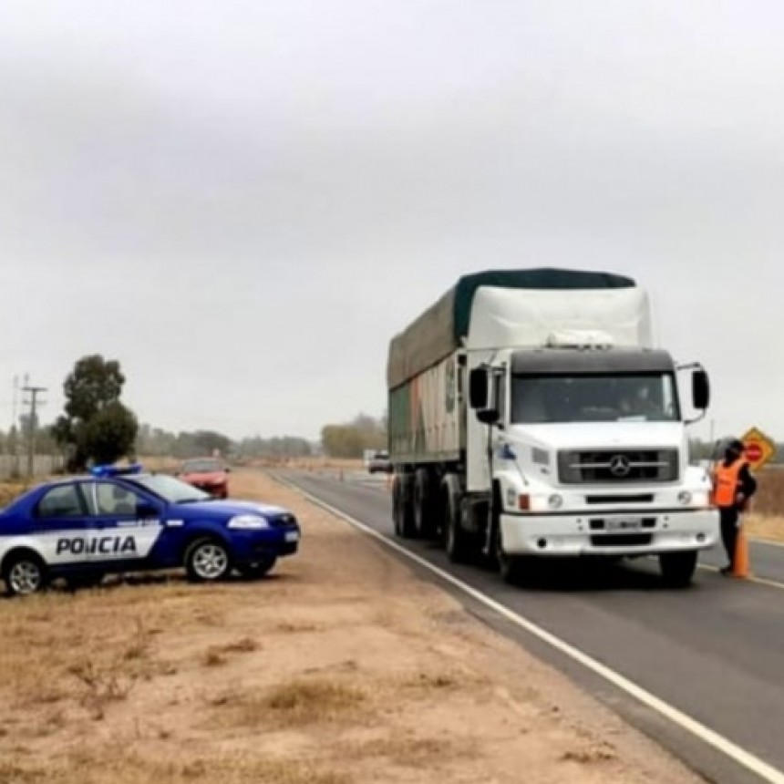 UN TRANSPORTISTA DIO POSITIVO EN UN TEST RAPIDO Y TUVO QUE VOLVER DESDE BUCHARDO PARA SER HISOPADO EN TRES LOMAS