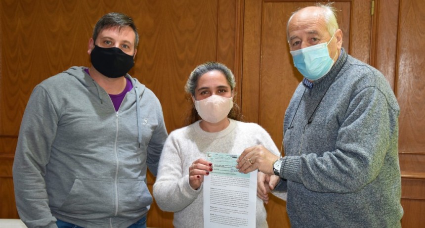 ACOMPAÑAMIENTO DEL MUNICIPIO A TRABAJADORES LOCALES: SE ENTREGARON CUATRO NUEVOS MICROEMPRENDIMIENTOS