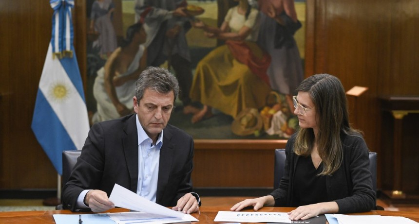 RAVERTA Y MASSA ANUNCIARON EL AUMENTO DEL 15,53% POR MOVILIDAD Y UN REFUERZO DE INGRESOS PARA JUBILADOS