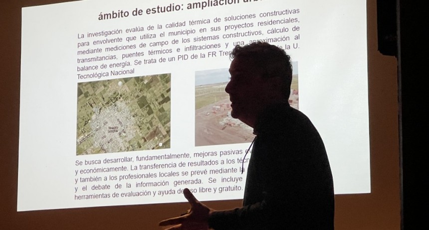 INVESTIGADORES DE FRTL UTN PRESENTARON UN TRABAJO SOBRE VIVIENDAS LOCALES EN EL XII CRETA