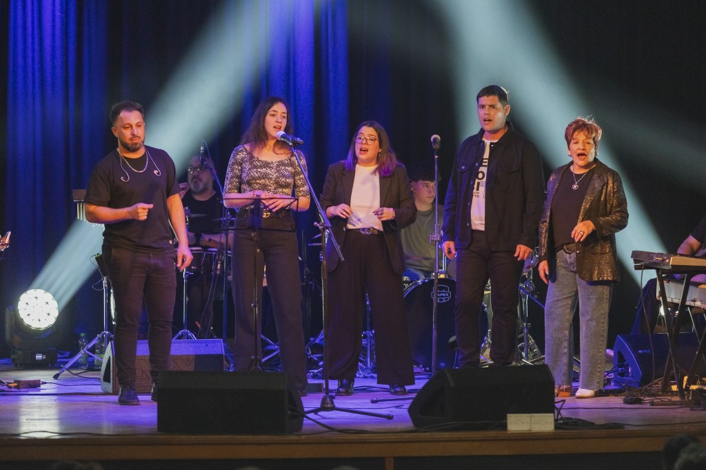 EL ENSAMBLE MUNICIPAL DE MÚSICA POPULAR SE PRESENTÓ EN LA VIEJA USINA