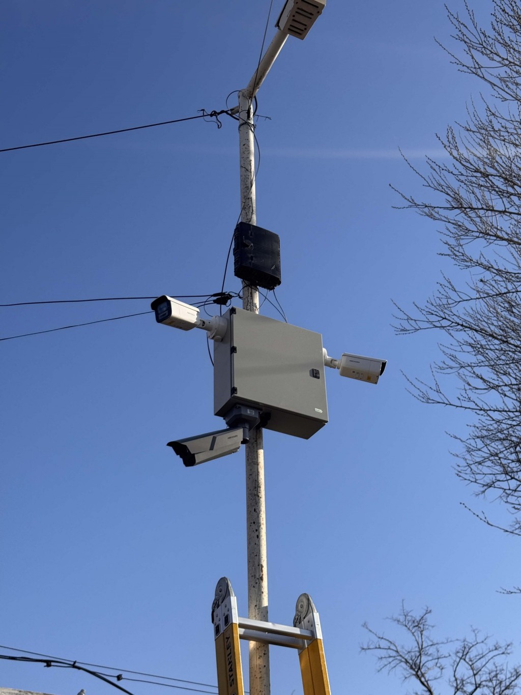 COLOCACIÓN DE CÁMARAS DE SEGURIDAD EN INGENIERO THOMPSON