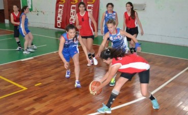 EMPEZÓ LA FINAL DE LOS JUEGOS BA PARA TRES LOMAS