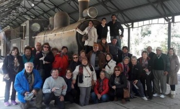 ABUELOS VISITARON EL MUSEO HISTORICO '17 DE OCTUBRE'