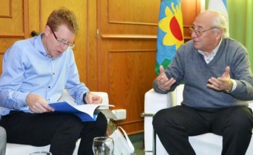 EL PRESIDENTE DEL BANCO PROVINCIA VISITO TRES LOMAS