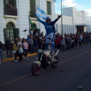 MOTOENCUENTRO - LLEGO EL PRIMER MOTERO