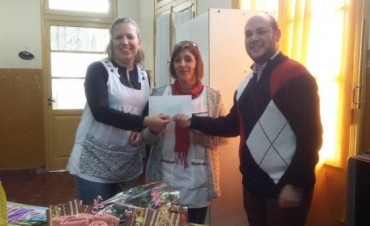 ALCALA ENTREGO SUBSIDIO A LA ESCUELA ALBERGUE Y PRESENTO PROYECTOS EN EL CONCEJO DELIBERANTE DE TRES LOMAS