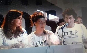 CRISTINA KIRCHNER PARTICIPO DEL ACTO EN LA PLATA JUNTO AL PRESIDENTE DE LA FULP