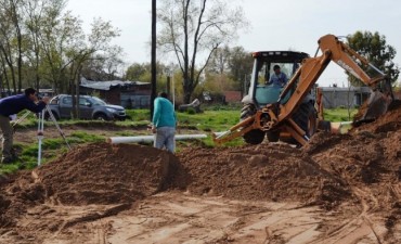 TRABAJAN EN LA AMPLIACION DE LA RED DE CLOACAS