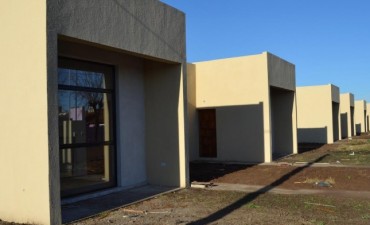 ENTREGAN VIVIENDAS DEL PLAN BUENOS AIRES HOGAR