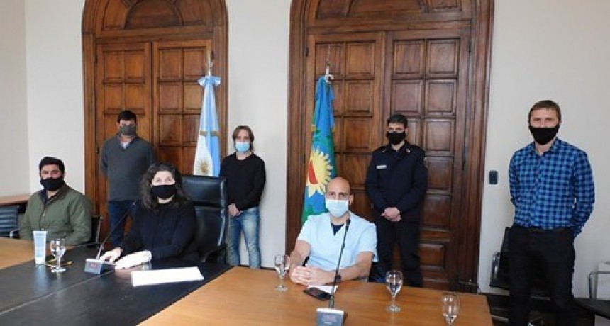 TRAS EL PRIMER CASO POSITIVO DE COVID-19 SE SUSPENDEN VARIAS ACTIVIDADES