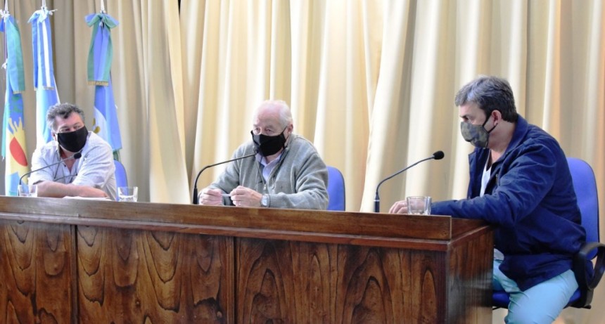 ROBERTO ALVAREZ EN CONFERENCIA DE PRENSA: “LA MUNICIPALIDAD HA ESTADO HACIENDO IMPORTANTES INVERSIONES EN OBRAS”
