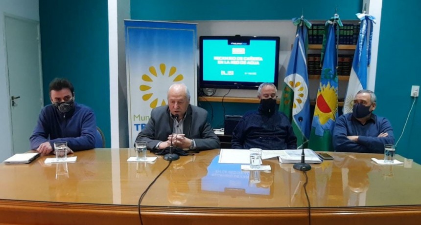 CONFERENCIA DE PRENSA – ANUNCIARON OBRA DE AGUA CORRIENTE