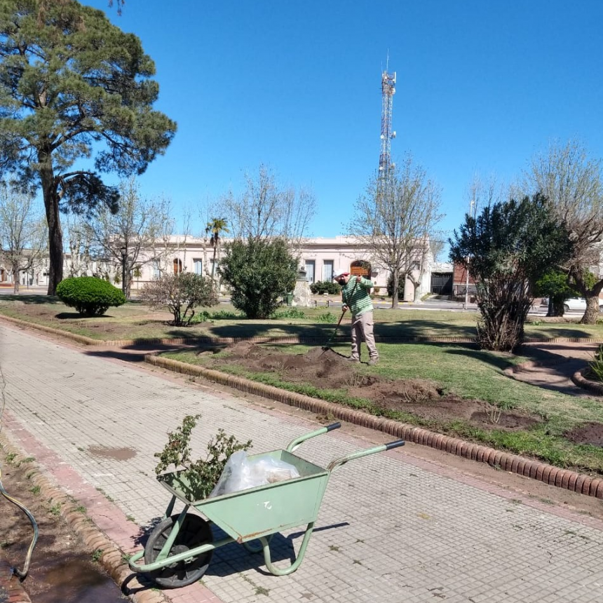 TRABAJOS DE PAISAJISMO EN SALLIQUELÓ Y QUENUMÁ