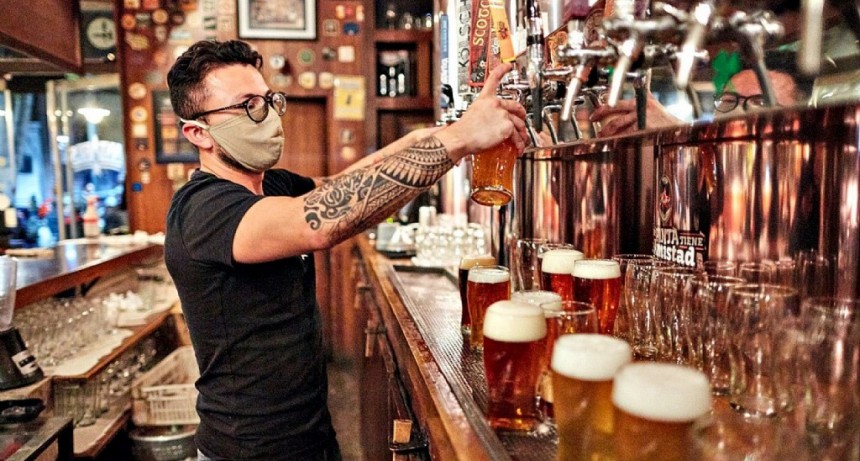 AMPLIARON EL HORARIO DE APERTURA PARA RESTAURANTES Y BARES