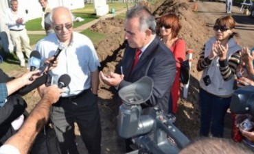 SE INAUGURA LA OBRA DE CLOACAS