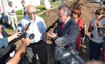 LLEGÓ EL DÍA - SE INAUGURAN LAS CLOACAS