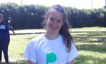 TORNEOS EVITA - IARA PEREZ CORRE LA POSTA 5 X 80 Y SIGUE MEJORANDO SUS TIEMPOS