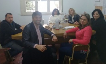 MARCELO DI MARIO VISITO TRES LOMAS E INGENIERO THOMPSON. LA ESCUELA ALBERGUE TENDRA VEHICULO PROPIO