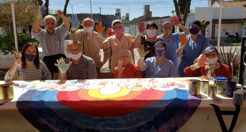 ACTIVIDADES EN EL HOGAR MUNICIPAL 