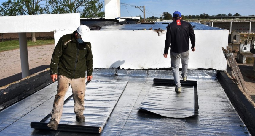 REFACCIONES EN EL CEMENTERIO LOCAL