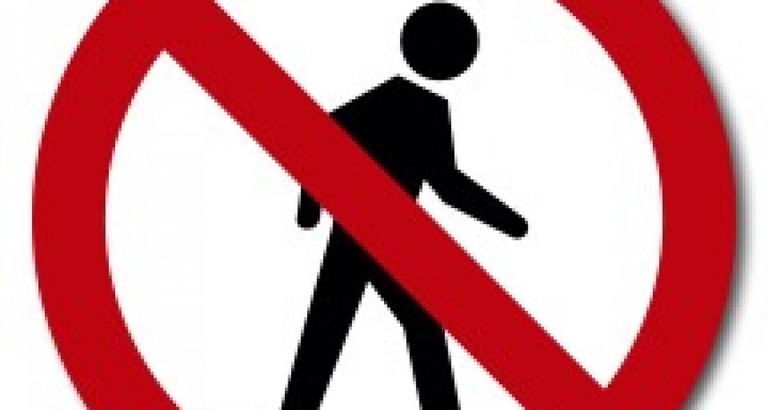 RECUERDAN QUE ESTA PROHIBIDA LA CIRCULACION DE PERSONAS DESPUES DE LA 1,00 AM