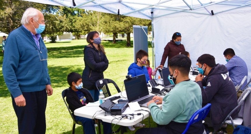 EL REGISTRO DE LAS PERSONAS DE LA PROVINCIA ATENDIÓ EN TRES LOMAS