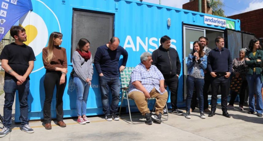 RAVERTA VISITÓ DOS NUEVOS PUNTOS DE ATENCIÓN DE ANSES EN VILLA SOLDATI Y EN LA VILLA 1.11.14
