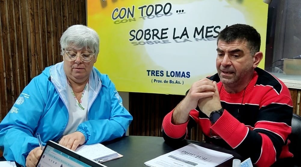 FM AMANECER - PROGRAMA CON TODO SOBRE LA MESA 03/10/23 - ENTREVISTA A DR. ROMAN PEREZ Y ALEJANDRA MARTINEZ