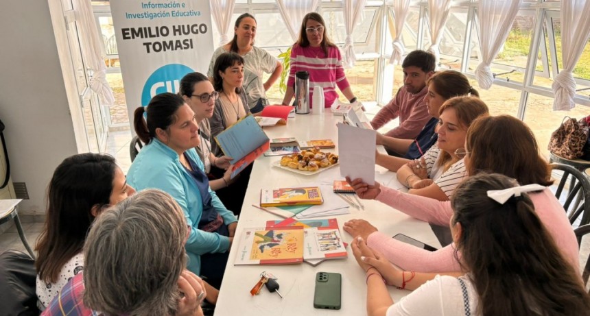 COMENZÓ LA FERIA LITERARIA CULTURAL