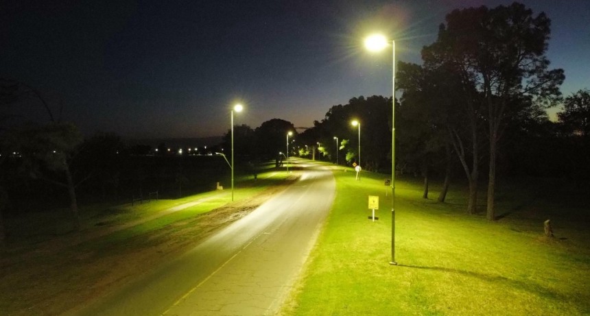 NUEVA LUMINARIA EN EL ACCESO A LA CIUDAD